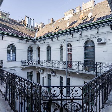 Bpr R20 Studio Home With A/C Budapest Esterno foto